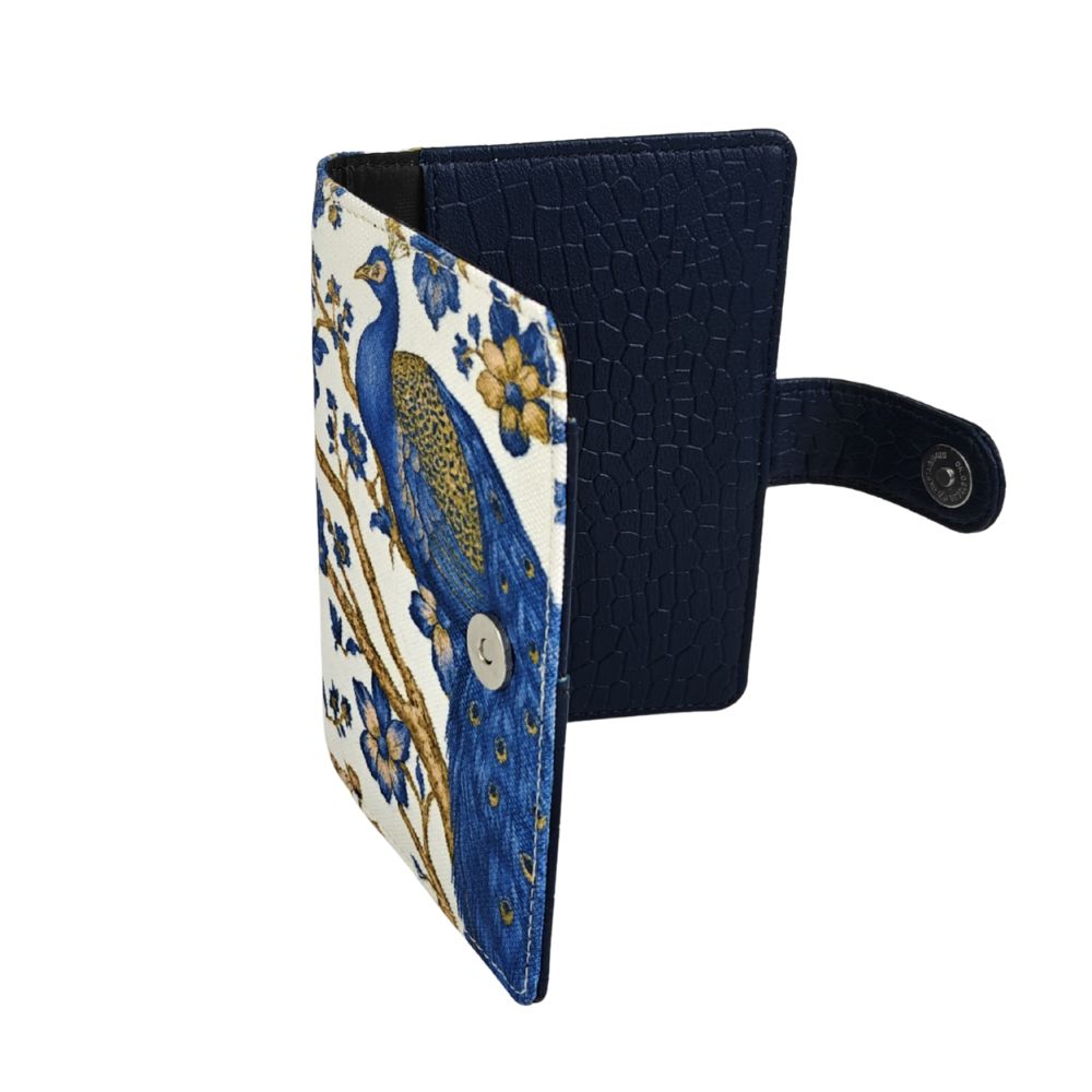 Passport Holder : Royal Plumage Paradise