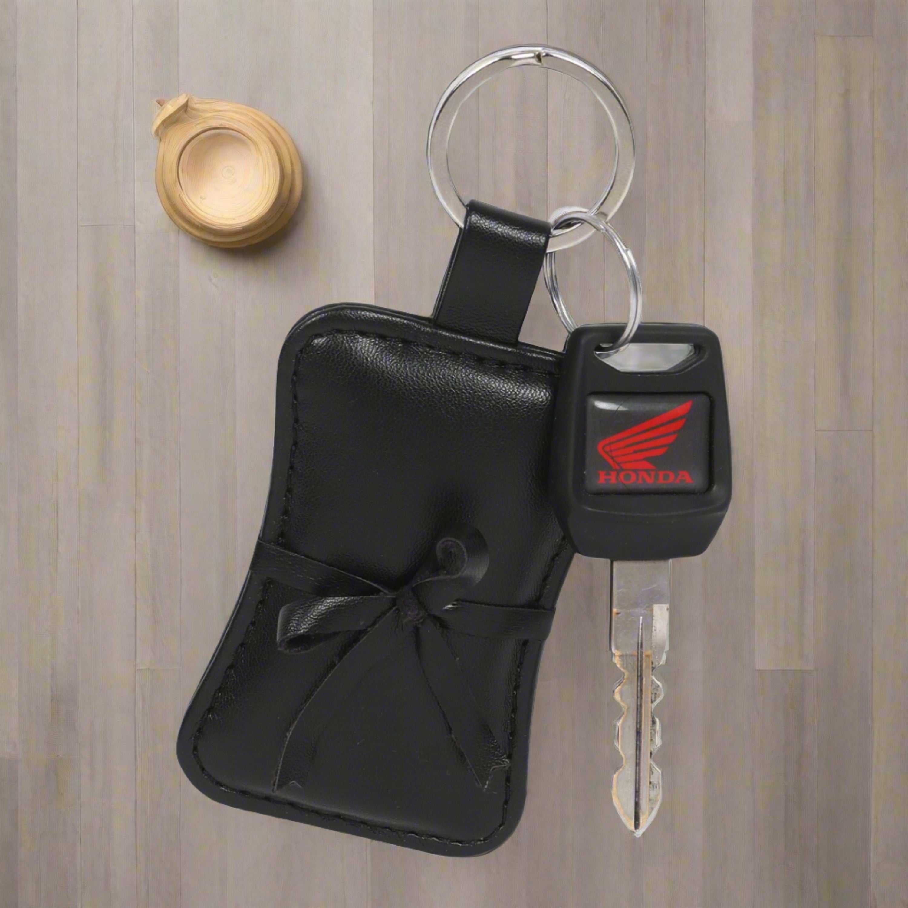 Personalized keychain| For Women & Kids | Black bow keychain