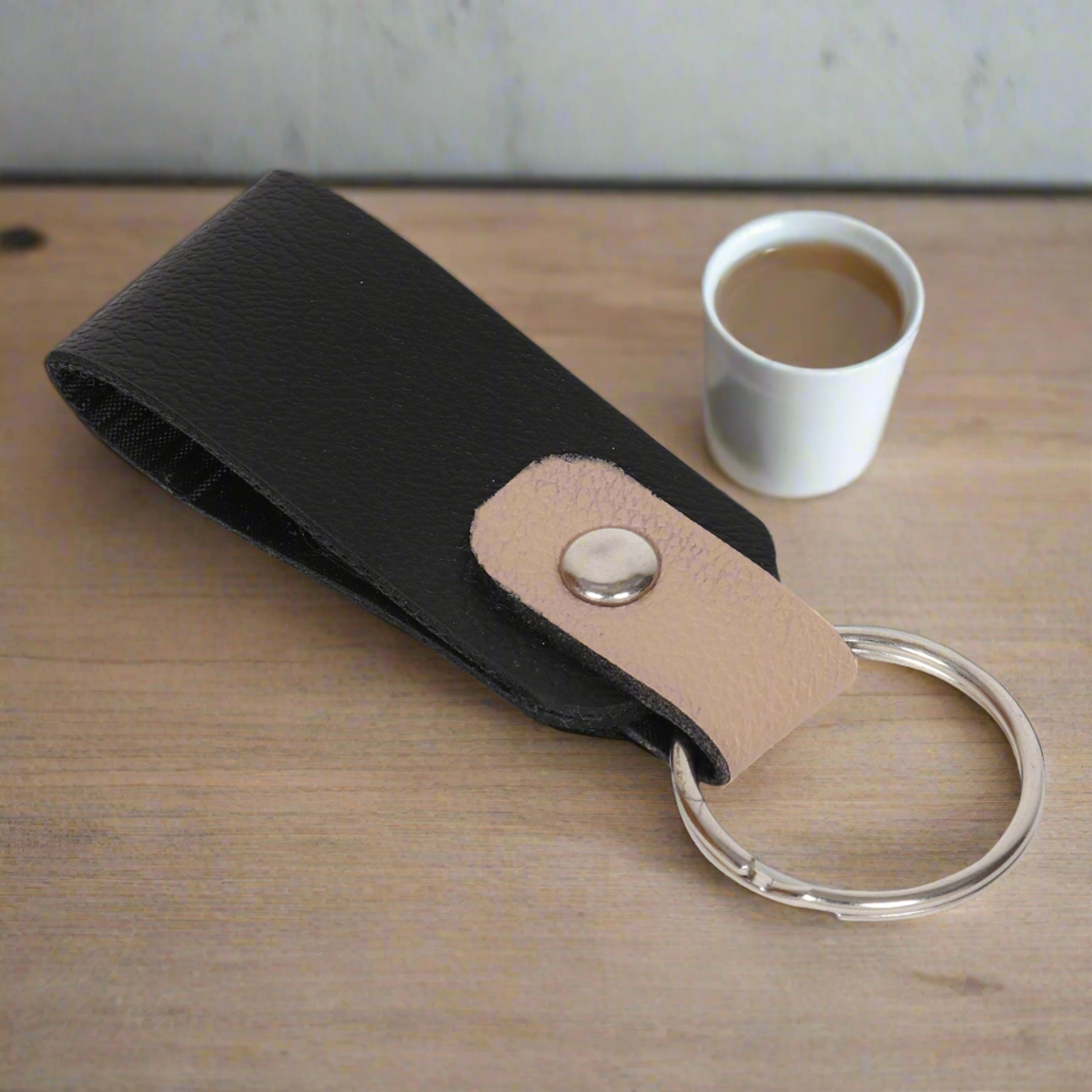 Personalized keychain | For Men, Women & Kids | Customizable keychain | Blackand Beige Keyring