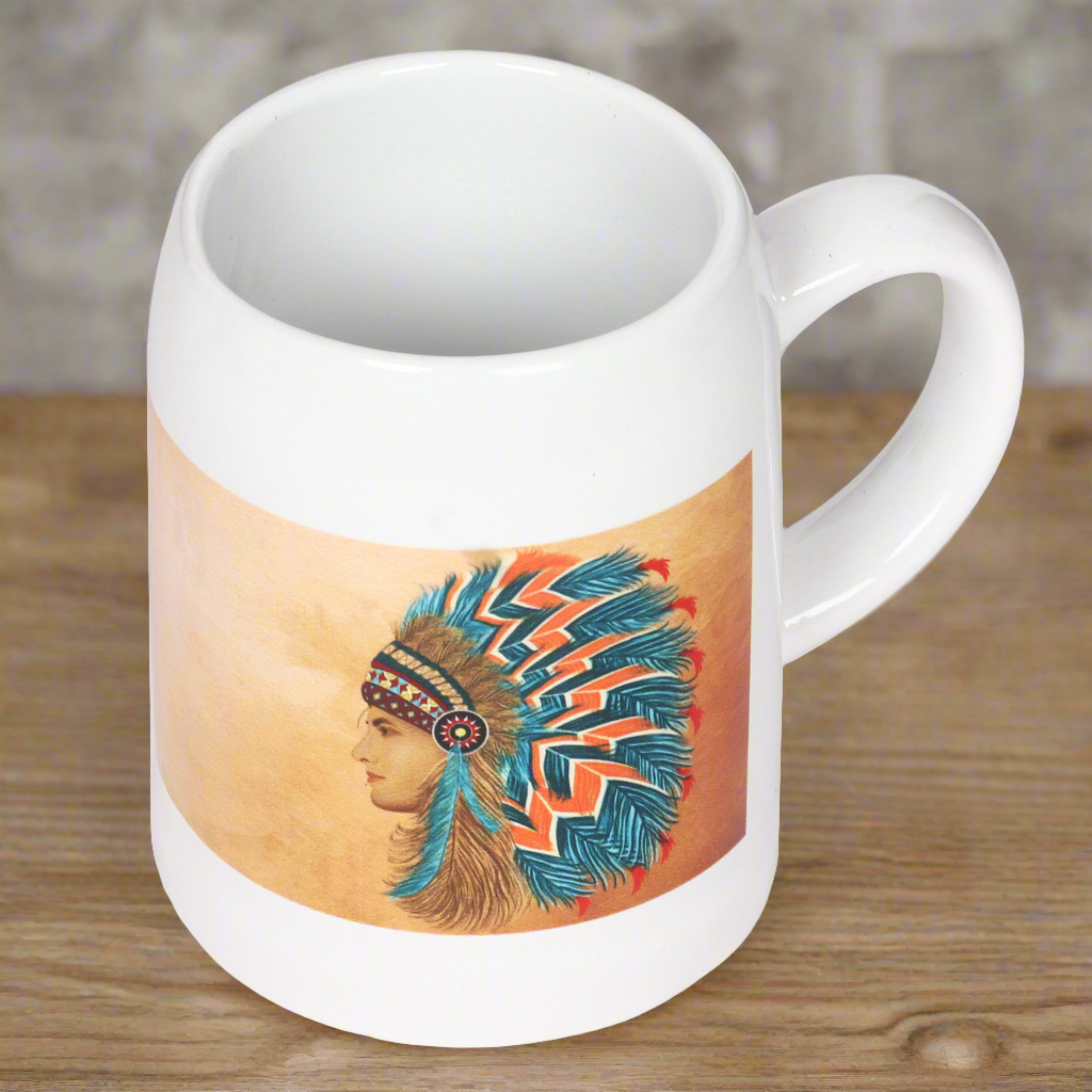 Beer mug with handle
