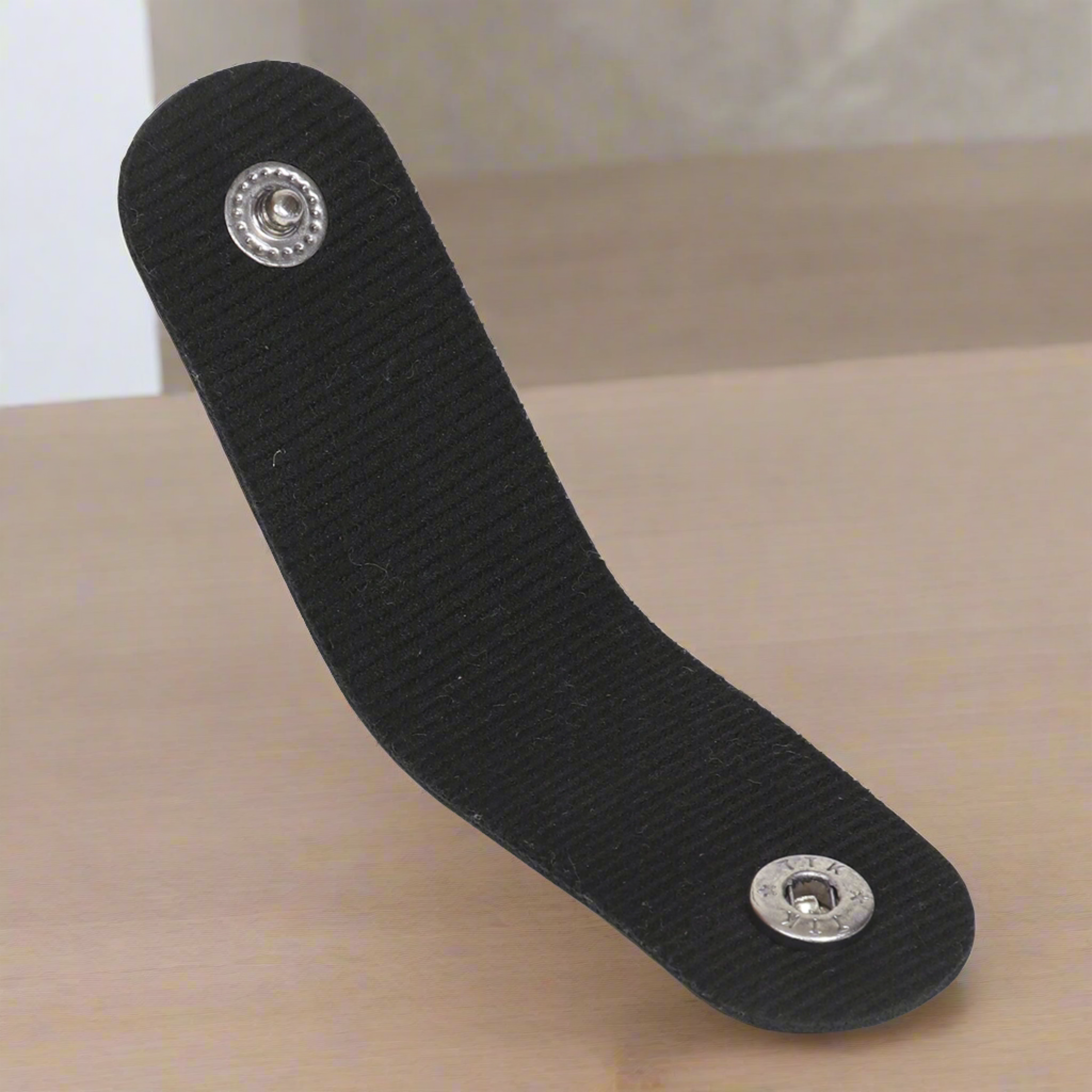 Black Wireclip