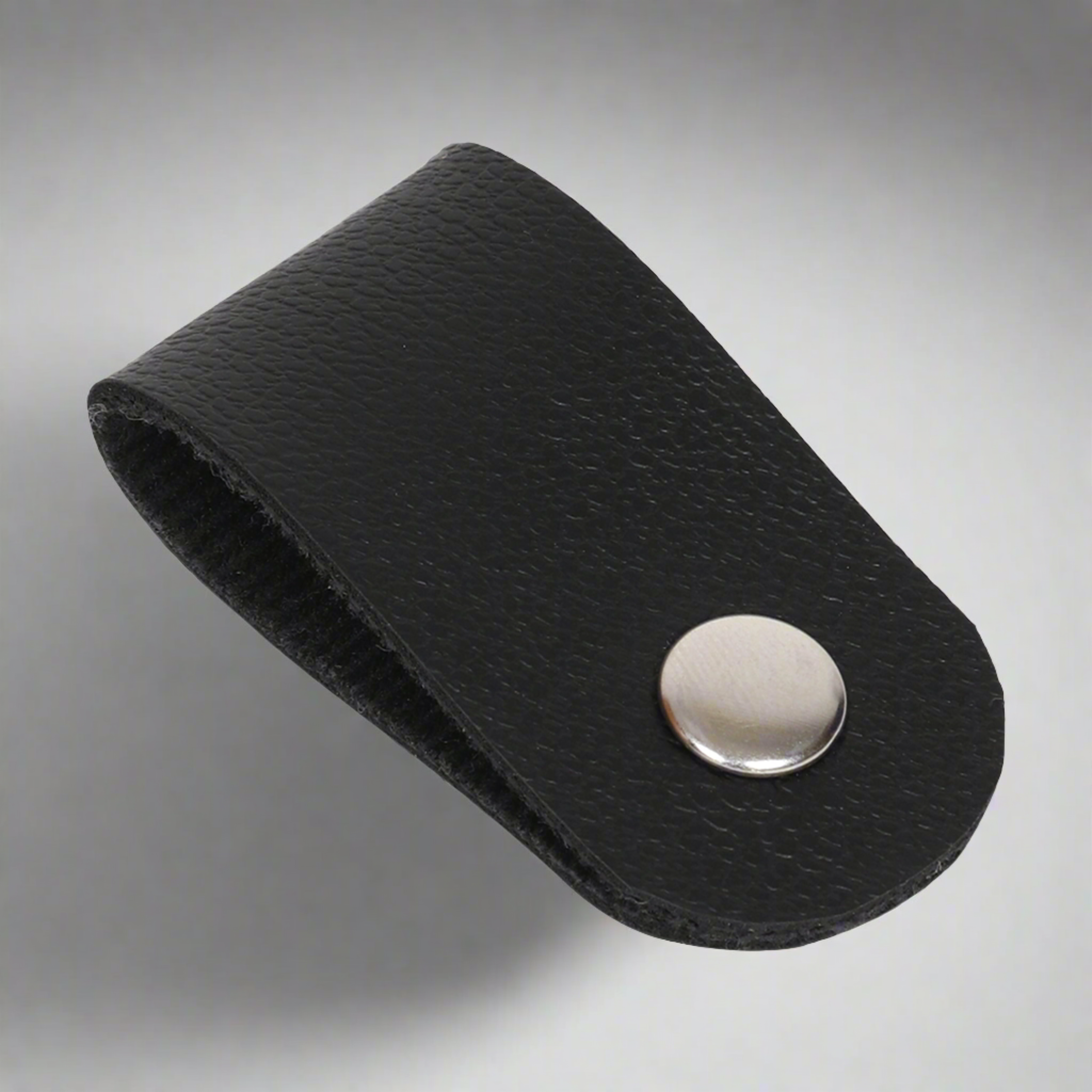 Black Wireclip