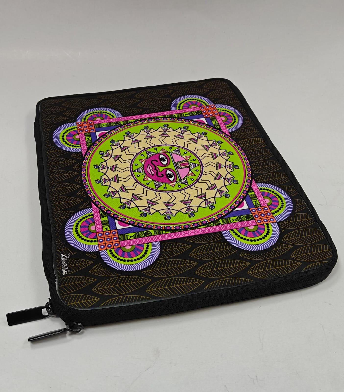 Neon green sun ipad sleeve