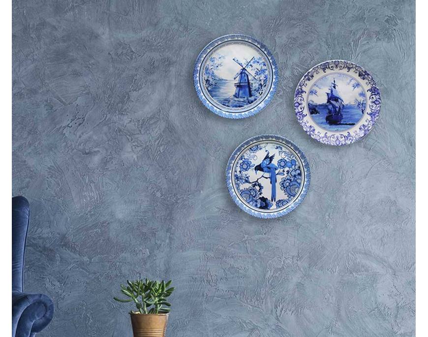 DECORATIVE PLATES—NOT FINE ART, BUT THEY’RE GOOD AS GOLD