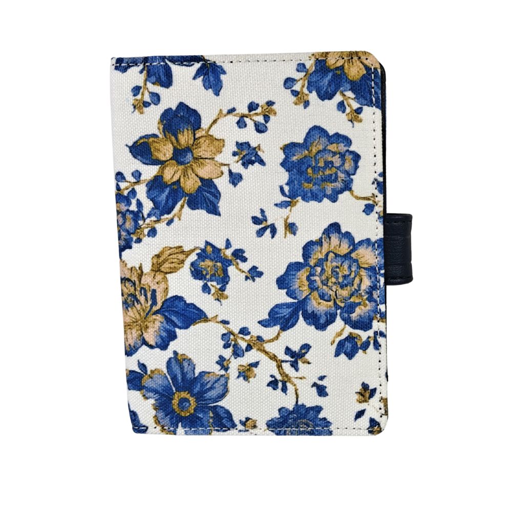 Passport Holder : Royal Plumage Paradise