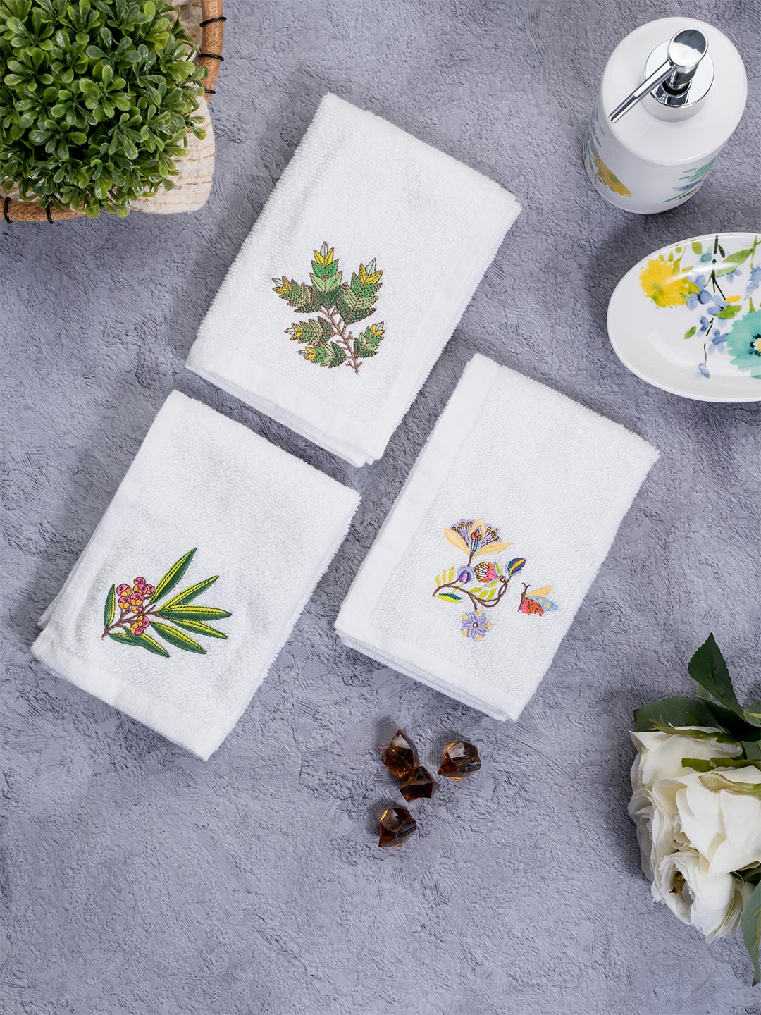 Face Towels - Floral Embroidered Gift Set