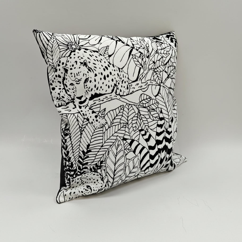 B&W Cushion Cover 02